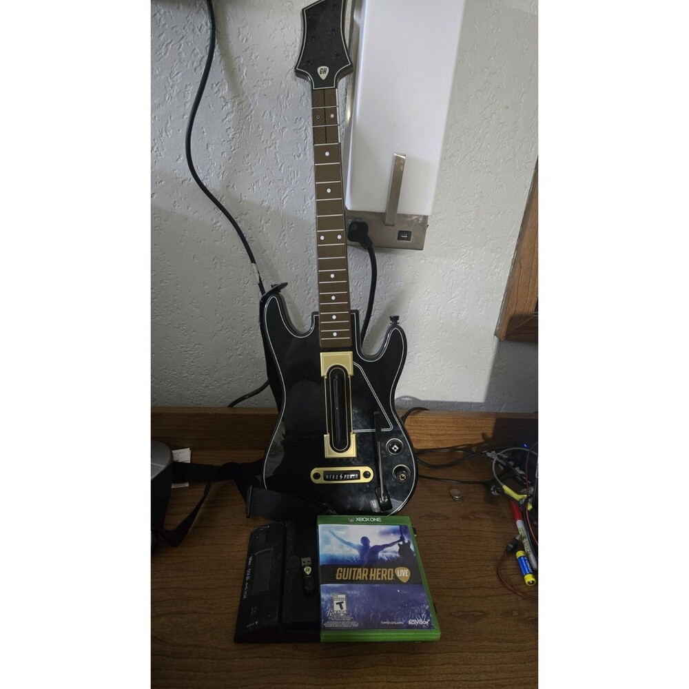 Guitar Hero Live Bundle Xbox One w/ Guitar Game Dongle & Strap 2015 - Tested